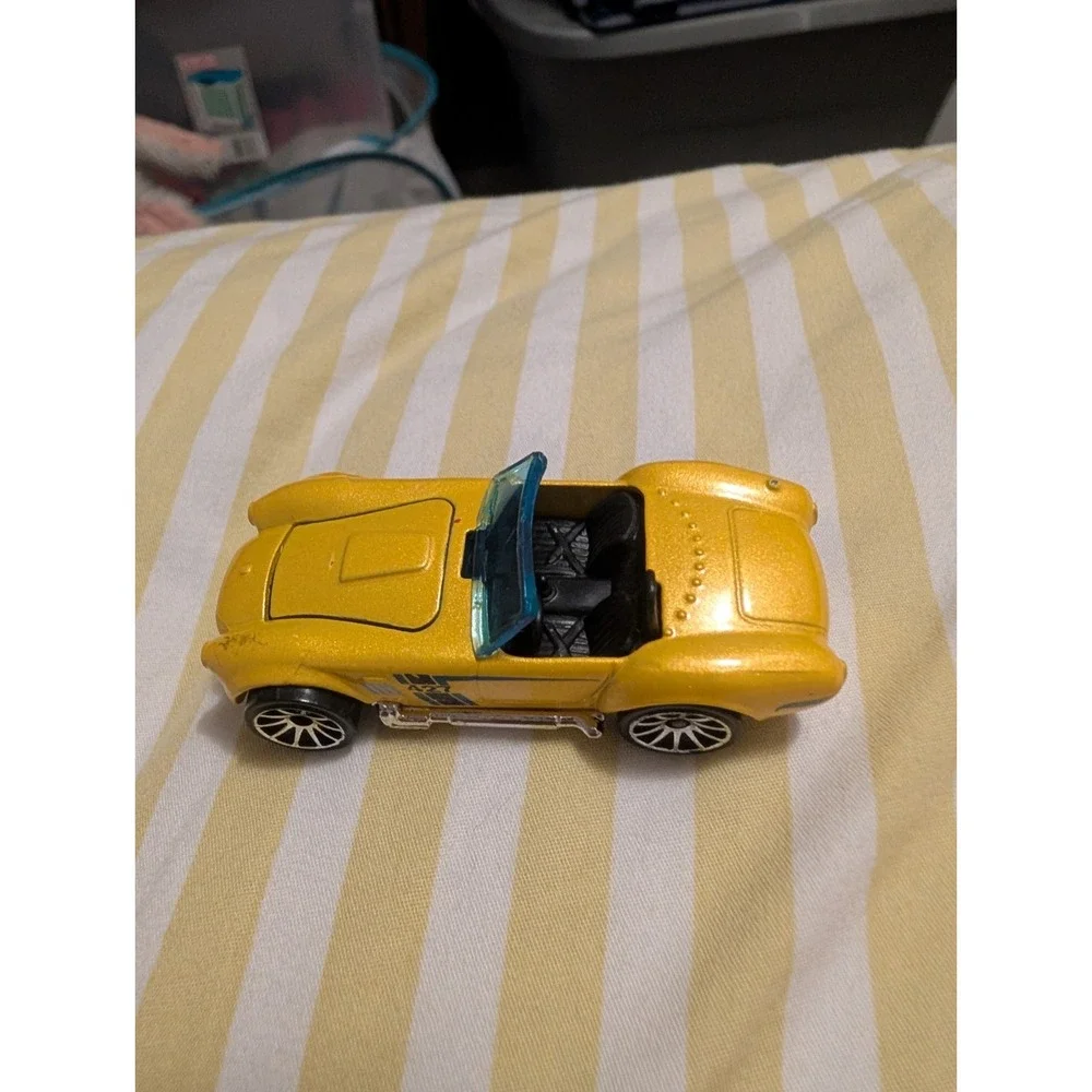 🔥 HOT WHEELS 427 FORD SHELBY HOOD OPENS 3923 YELLOW THAILAND DIECAST TOY CAR